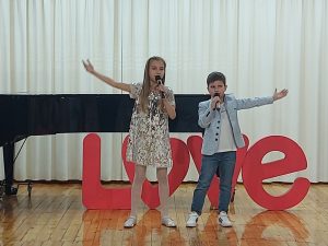 До дня закоханих! Перемога учнів Дитячої школи мистецтв №5 на фестивалі-конкурсі “Пісні про кохання”