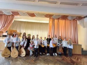 Концерт “Весняні музичні зустрічі” в Оболонській школі №233: юні музиканти в гостях у школярів.