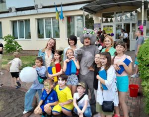 Бібліофест “Безтурботне дитинство”. Справжнє свято для маленьких оболонців до Дня захисту дітей