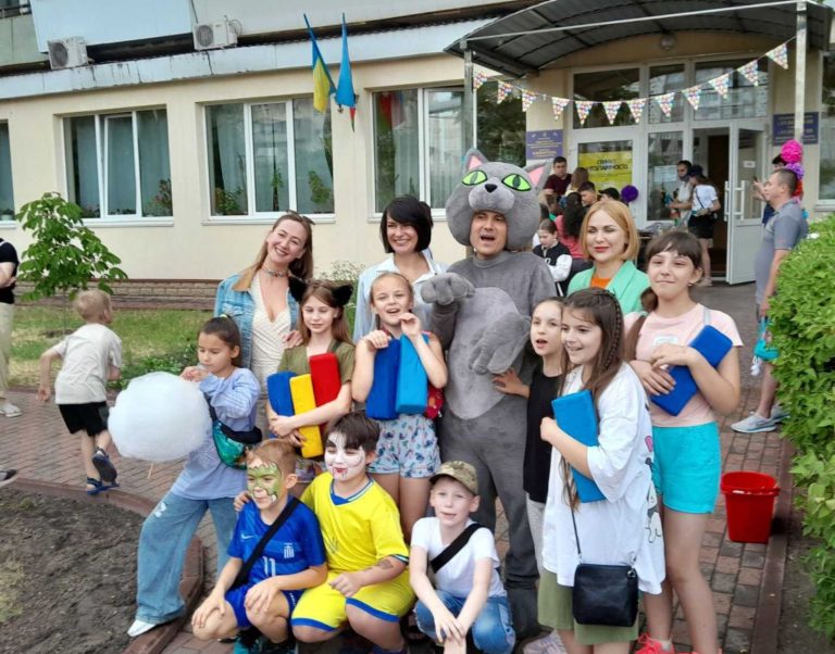 Бібліофест “Безтурботне дитинство”.