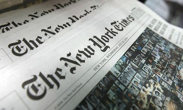 The New York Times склало список 100 найкращих книжок цього століття після опитування 503 письменників прози, нон-фікшн письменників, поетів, критиків та інших любителів книг.