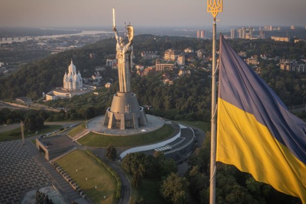 Сьогодні Україна відзначає 33 річницю з дня ухвалення Акту проголошення незалежності України