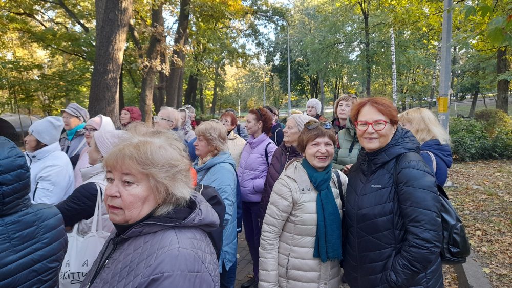 У бібліотеці Сузір’я відбулася захоплива екскурсія під назвою "Пріорка", яка, попри попереднє відкладення, пройшла на славу