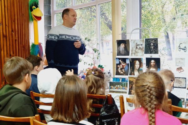 У бібліотеці Обрій відбулося тематичне заняття гуртка інтелектуального розвитку «Я можу!» під назвою «Леонардо да Вінчі – геній на всі часи».