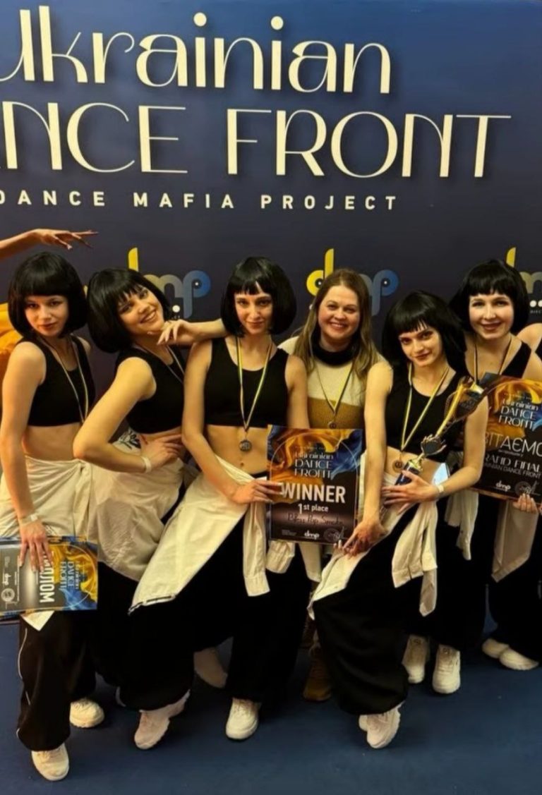 12 квітня у місті Чернівці відбувся багатожанровий відбірковий фестиваль «DANCE FRONT» України