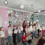 Днями у бібліотеці імені Героїв Небесної Сотні для дітей відбувся захід, присвячений 50-річчю Оболонського району, що надовго запам’ятається всім присутнім.