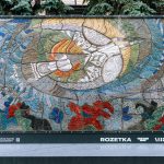 Мозаїка незламності: «Боривітер» повертається на Хрещатик До 26 червня на Хрещатику, 20–22, усі охочі можуть побачити унікальну мозаїку, яка стала символом незламного українського духу та мистецької спадкоємності.