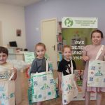 3 липня – День відмови від поліетиленових пакетів. В бібліотеці на Пріорці відбулась зустріч проєкту “Майстерня радості”.