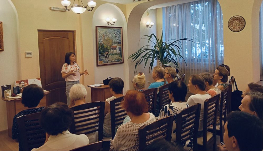 У межах народознавчого проєкту у публічній бібліотеці імені Самеда Вургуна відбувся пізнавальний та атмосферний захід “Літературні джерела української народної пісні”.