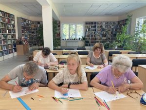 Бібліотека імені Панаса Мирного: Малюємо яскравого мультяшного папугу