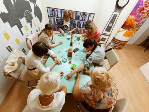 Бібліотека “Сузірʼя”: В межах проєкту “Творчі” відбувся майстер-клас “Творче серце”