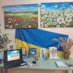 До відзначення Дня Державного Прапора України у бібліотеці “Сузірʼя” відбувся творчий майстер-клас для наймолодших читачів у межах дитячого проєкту “Розвивайко”. 