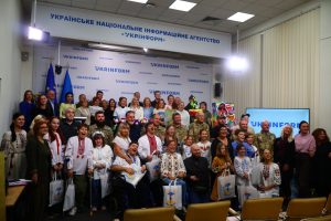 Підсумкова презентація культурно-мистецького проєкту “ПЛІЧ-О-ПЛІЧ: програма взаємореабілітації українських воїнів і дітей”