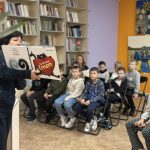 Ділимося світлинами нашої першої після літніх канікул зустрічі в бібліотеці на Пріорці з любими читайликами. Учнями 3-А класу Ліцею 14 імені українського професора Грушевського Сергія Федоровича.