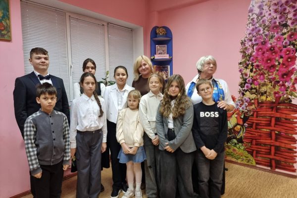 Нещодавно у світі відзначали Міжнародний день музики. Це композитори, музиканти, всі ті, хто професійно пов'язав своє життя з музичним мистецтвом.