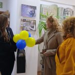 Дуже яскравий і незвичний за форматом захід відбувся вчора у нашій бібліотеці “Сузірʼя”. Тема заходу: “Україна починається з тебе!”.