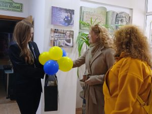 Бібліотека “Сузірʼя”: “Україна починається з тебе!”