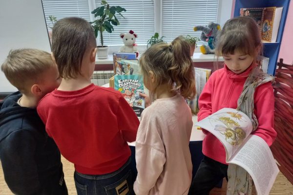 13 листопада у світі відзначають Всесвітній день доброти. Це особливий день, коли ми маємо змогу замислитися над тим, як важливо помічати в людях світле та щире. Адже іноді одного теплого слова, посмішки, щирої уваги чи підтримки достатньо, щоб хтось поруч відчув тепло та турботу.