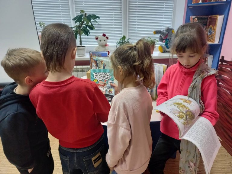 13 листопада у світі відзначають Всесвітній день доброти. Це особливий день, коли ми маємо змогу замислитися над тим, як важливо помічати в людях світле та щире. Адже іноді одного теплого слова, посмішки, щирої уваги чи підтримки достатньо, щоб хтось поруч відчув тепло та турботу.