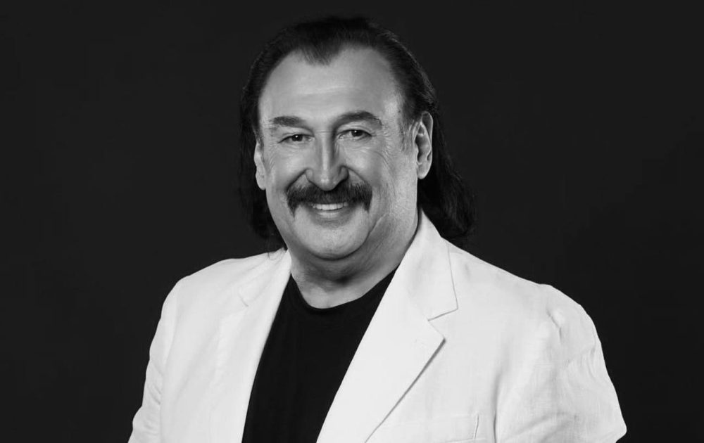 У неділю, 14 грудня, у Гарнізонному храмі святих апостолів Петра і Павла (вул. Театральна, 11) відбулося прощання з українським співаком Степаном Гігою. 